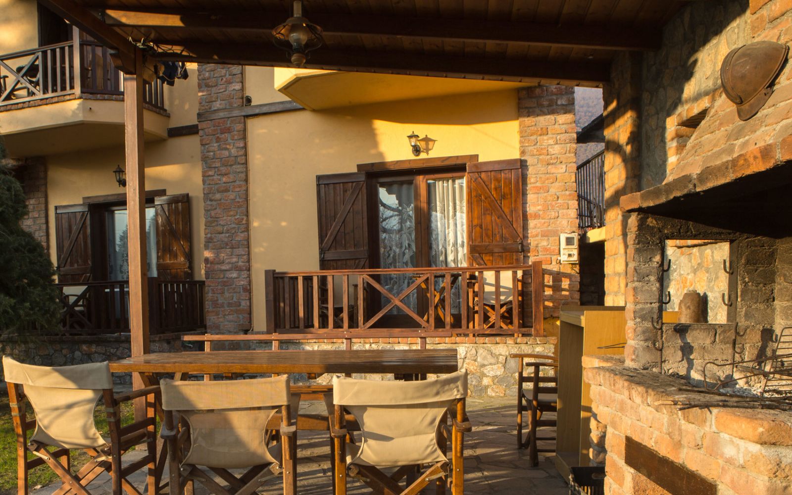 Το Πατρικό στο Λουτράκι